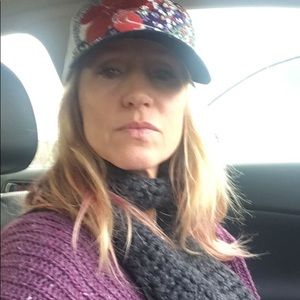 Meet your Posher, Victoria